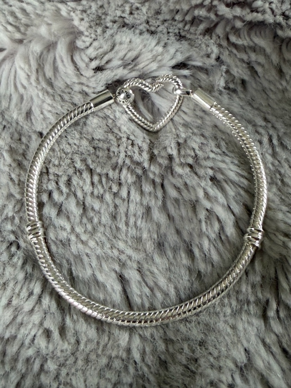 Pandora Silver Heart Clasp Snake Chain Bracelet - Silver new no box 7 inches